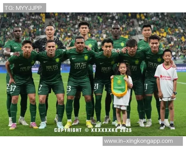 国安前锋法比奥在对阵大连英博比赛中戴帽当选中超第26轮最佳球员